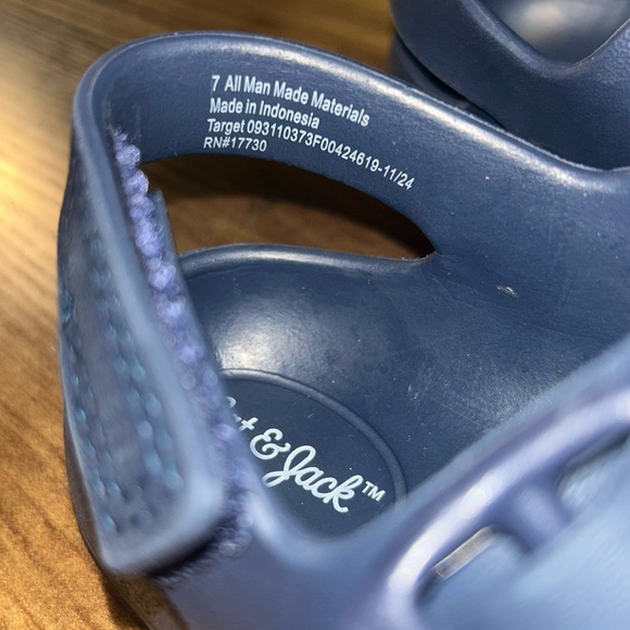 Cat & Jack Navy Kids Sandals - Picture 5 of 7